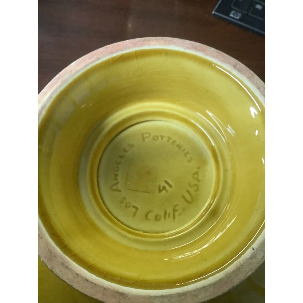 Los Angeles Potteries crazing chip